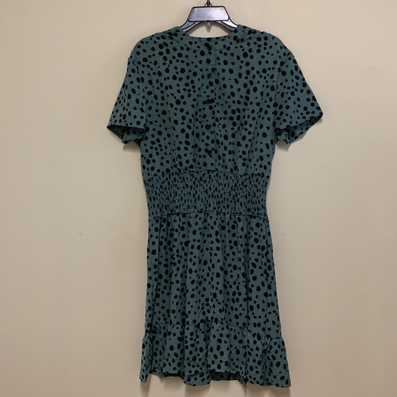 Green cheetah print dress. XL - Picture 2 of 10
